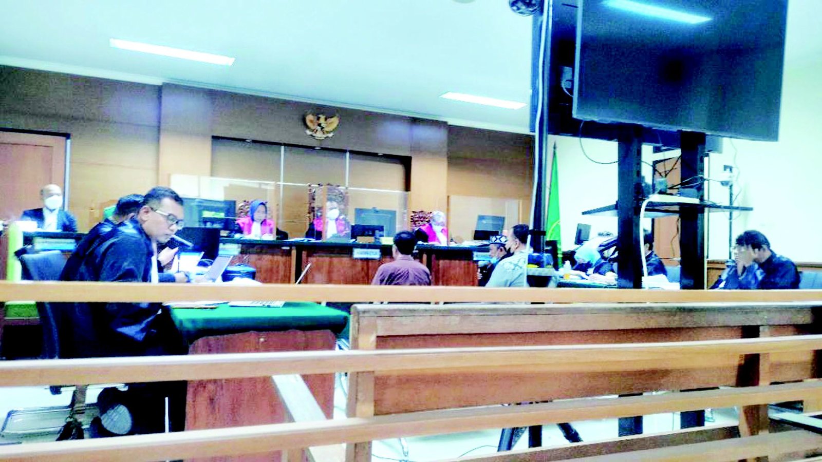 Adik WH hingga Mediawarman Disebut Terima Uang Secara Tunai dalam Kasus Pengadaan Lahan SMKN 7 Tangsel 1 Adik WH hingga Mediawarman Disebut Terima Uang Secara Tunai dalam Kasus Pengadaan Lahan SMKN 7 Tangsel