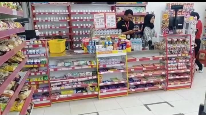 Ratusan Bungkus Rokok di Alfamart Desa Narimbang Digondol Maling