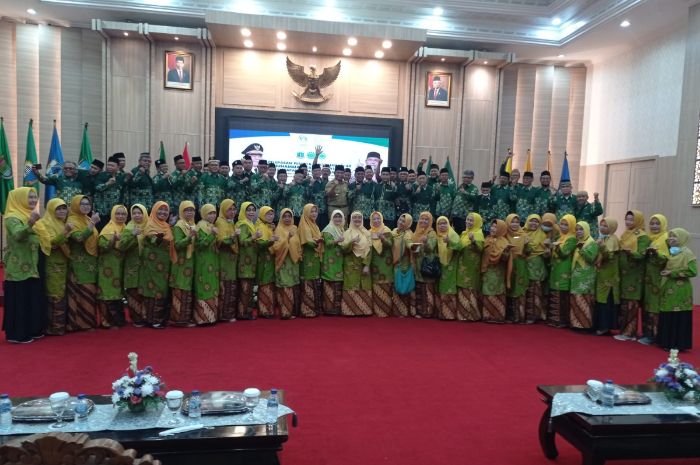 Lepas Peserta Muktamar ke-48 Muhammadiyah dan Aisyiyah Utusan Banten, Ini Pesan Pj Gubernur Banten Al Muktabar
