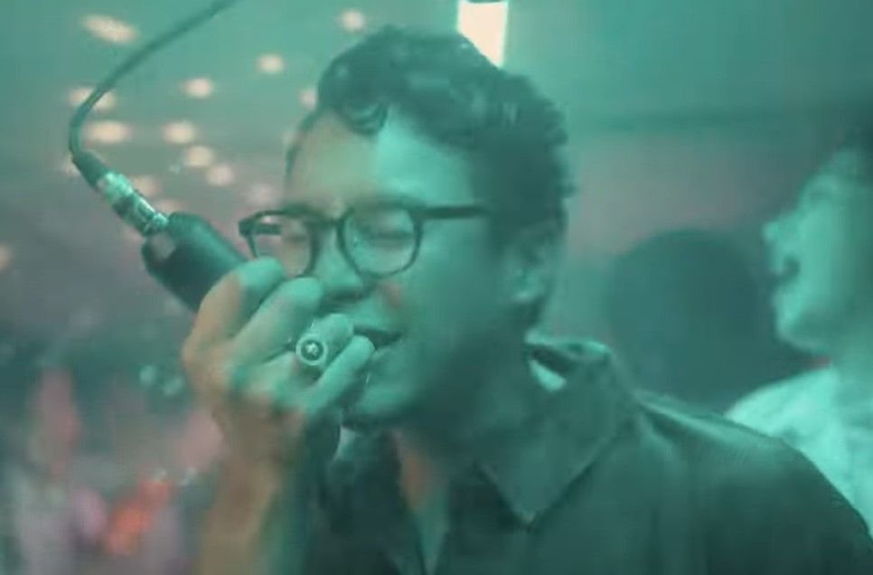 Lirik Lagu '2 Jam' Karya Ardhito Pramono, Cerita Tentang PDKT 1 Lirik Lagu '2 Jam' Karya Ardhito Pramono, Cerita Tentang PDKT