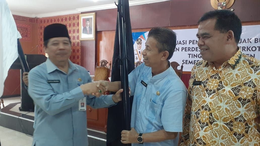 Capaian PBB Rendah, Sekda Pemkab Serang Ancam Copot Camat dari Jabatannya 1 Capaian PBB Rendah, Sekda Pemkab Serang Ancam Copot Camat dari Jabatannya