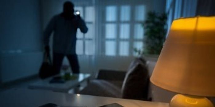 Polisi Kantongi Ciri-ciri Pelaku Perampokan Rumah Dinas Walikota Blitar 1 Rumah Walikota Blitar Disekap Perampok, Uang hingga Perhiasaan Lenyap Sekejap