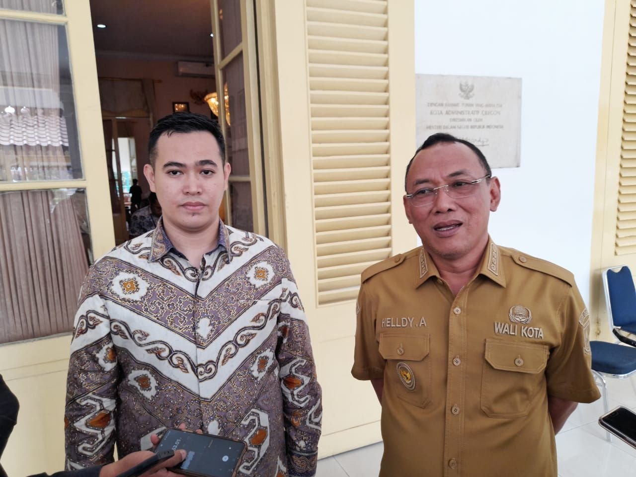 Untuk Urusan Ini, Bupati Pangkajene dan Kepulauan Rela Jauh-jauh Demi 'Gerebek' Walikota Cilegon 1 Untuk Urusan Ini, Bupati Pangkajene dan Kepulauan Rela Jauh-jauh Demi 'Gerebek' Walikota Cilegon