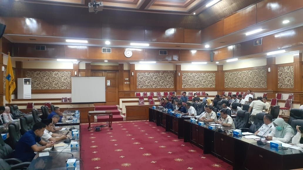 Warga Mancak Adukan Aktivitas Pertambangan Galian C ke DPRD Kabupaten Serang