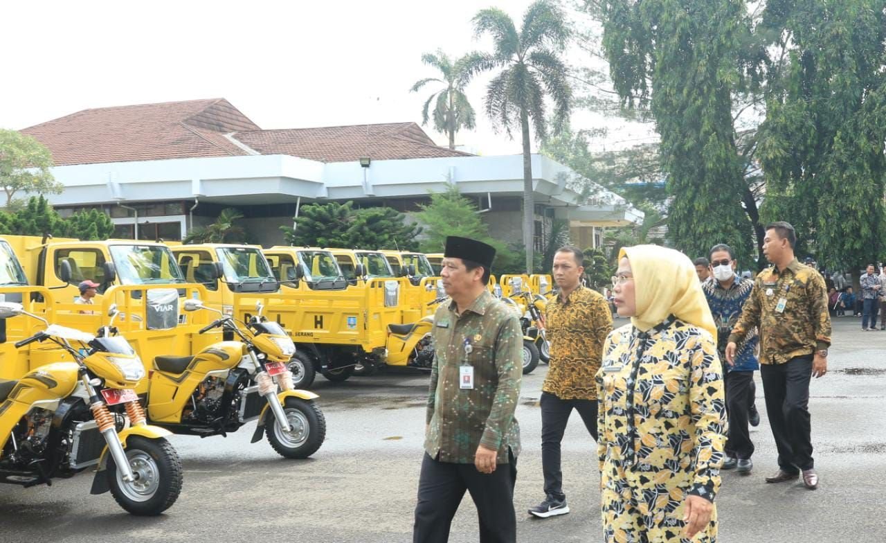Bagikan Ratusan Armada hingga Desa, Bupati Serang Perkuat Penanganan Sampah 3 Bagikan Ratusan Armada hingga Desa, Bupati Serang Perkuat Penanganan Sampah