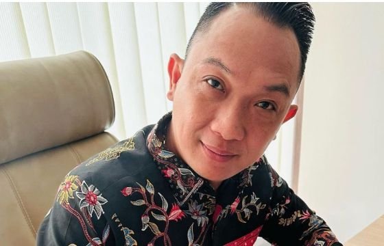 10 Quotes dari Pengusaha Nyentrik Jhon Lbf yang Singkat Namun Penuh Inspirasi: JANGAN NGATUR TUHAN!!! 3 10 Quotes dari Pengusaha Nyentrik Jhon Lbf yang Singkat Namun Penuh Inspirasi: JANGAN NGATUR TUHAN!!!