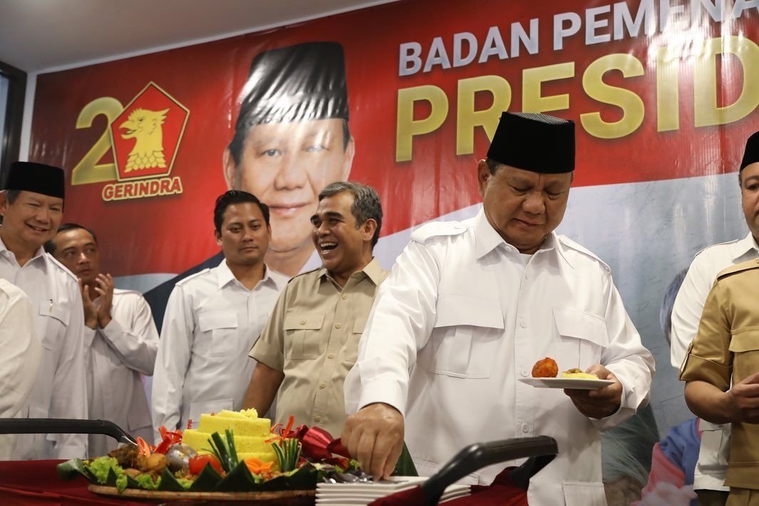 Tak Hadiri Peresmian Kantor Badan Pemenangan Presiden Partai Gerindra, Sandiaga Uno Mulai Membelot? 1 Tak Hadiri Peresmian Kantor Badan Pemenangan Presiden Partai Gerindra, Sandiaga Uno Mulai Membelot?