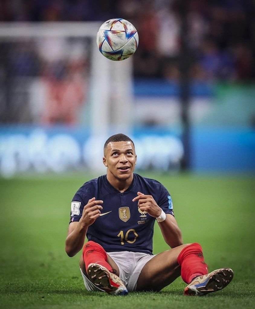 Respon Keras Komentar Olok-olok Presiden FFF Le Graet Kepada Zidane, Kylian Mbappe: Zinade Adalah Prancis
