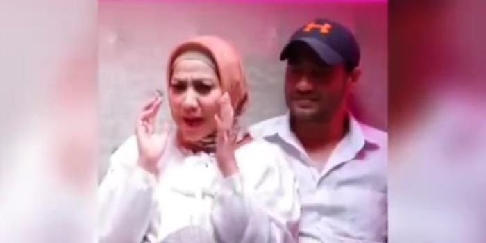 Vena Melinda Bongkar Sikap Ferry Irawan yang Sering Ngamuk Gara-Gara Urusan Ranjang: Kayak Anak Kecil... 2 Vena Melinda Bongkar Sikap Ferry Irawan yang Sering Ngamuk Gara-Gara Urusan Ranjang: Kayak Anak Kecil...