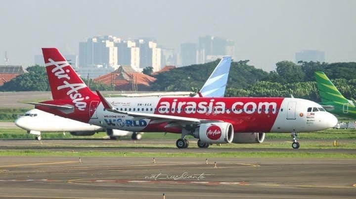 Kesempatan Bagus! PT AirAsia Indonesia Buka Lowongan Kerja, Batas Rekrutmen Sampai 28 Januari 2023