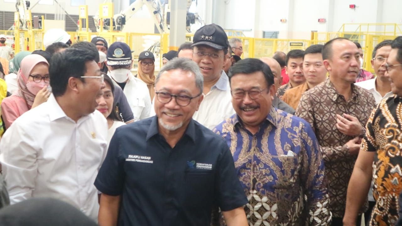 56.000 Ton Kedelai Impor Tiba di Cilegon, Mendag Jamin Harga Tahu dan Tempe Terkendali 1 56.000 Ton Kedelai Impor Tiba di Cilegon, Mendag Jamin Harga Tahu dan Tempe Terkendali