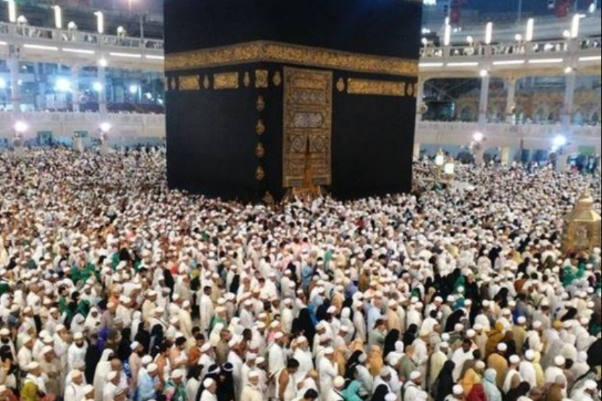 Syarat Calon Haji 2024 Diperketat, Minimalisir Banyak Jemaah yang Meninggal hingga Asuransi Bangkrut 4 Biaya Haji 2023 Bakal Naik Berkali-kali Lipat! Segini Harganya