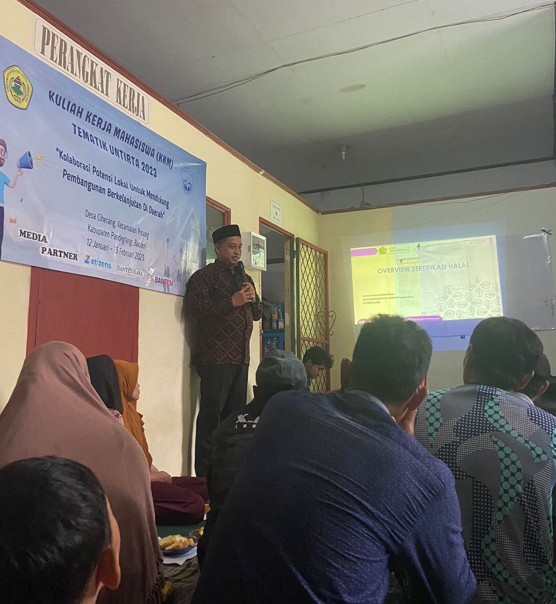 Wujudkan Produk Halal, KKM Kelompok 18 Untirta Tahun 2023 Adakan Sosialisasi