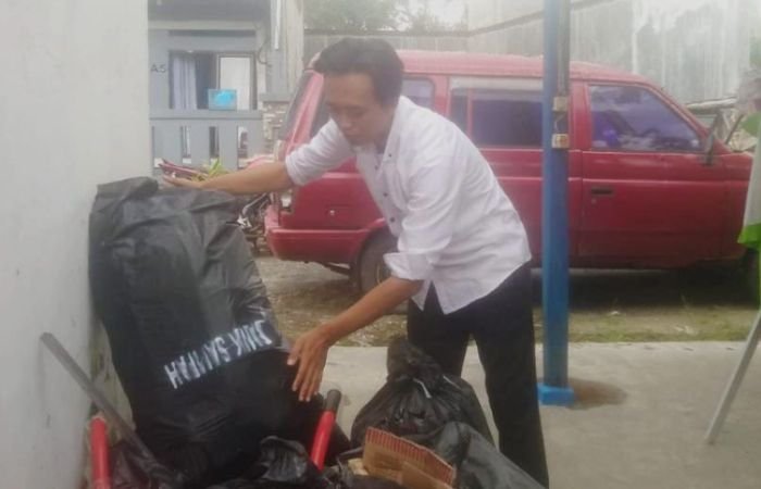 Buang Sampah di Sukarendah Kabupaten Lebak Bisa Dapat Uang dan Sembako 5 Buang Sampah di Sukarendah Kabupaten Lebak Bisa Dapat Uang dan Sembako
