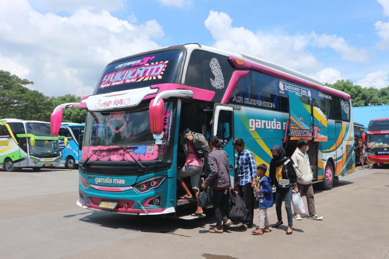 Tarif Bus PO Garuda Mas dari Tangerang ke Jawa Tengah dan Jawa Timur, Lengkap dengan Jadwal Keberangkatan 1 Tarif Bus PO Garuda Mas dari Tangerang ke Jawa Tengah dan Jawa Timur, Lengkap dengan Jadwal Keberangkatan