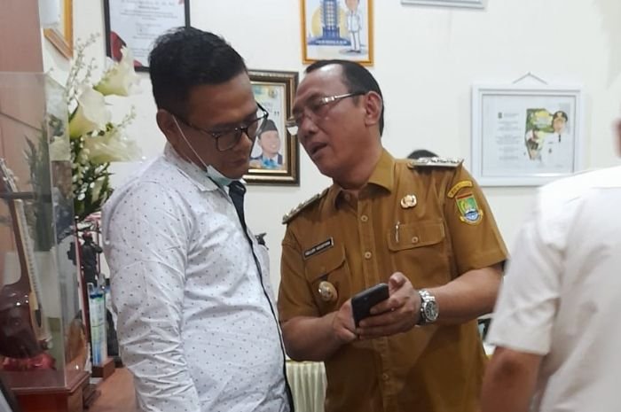 Ditodong Pertanyaan Soal Pelabuhan Baru, Helldy Agustian: Gerindra Mantap! 1 Ditodong Pertanyaan Soal Pelabuhan Baru, Helldy Agustian: Gerindra Mantap!