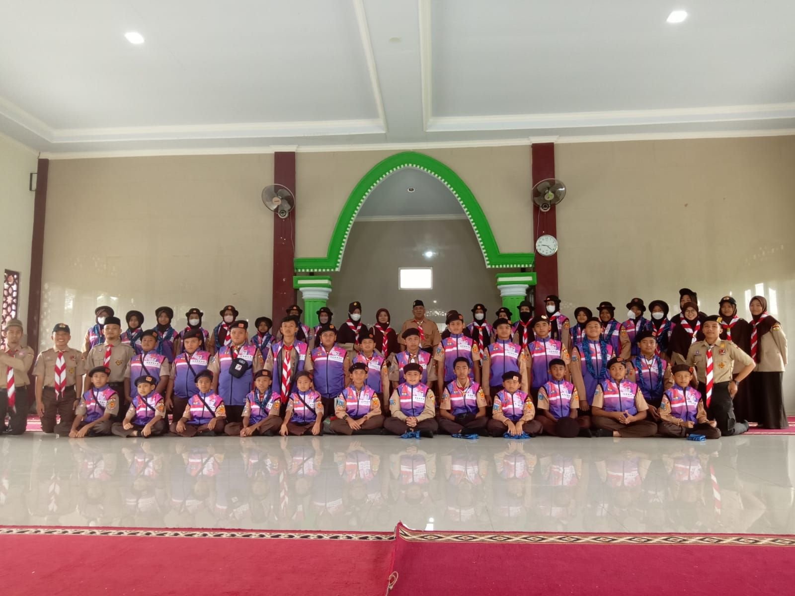 Yayasan Irsyadul Ibad Lepas Peserta Kemnas V SIT ke Cibubur