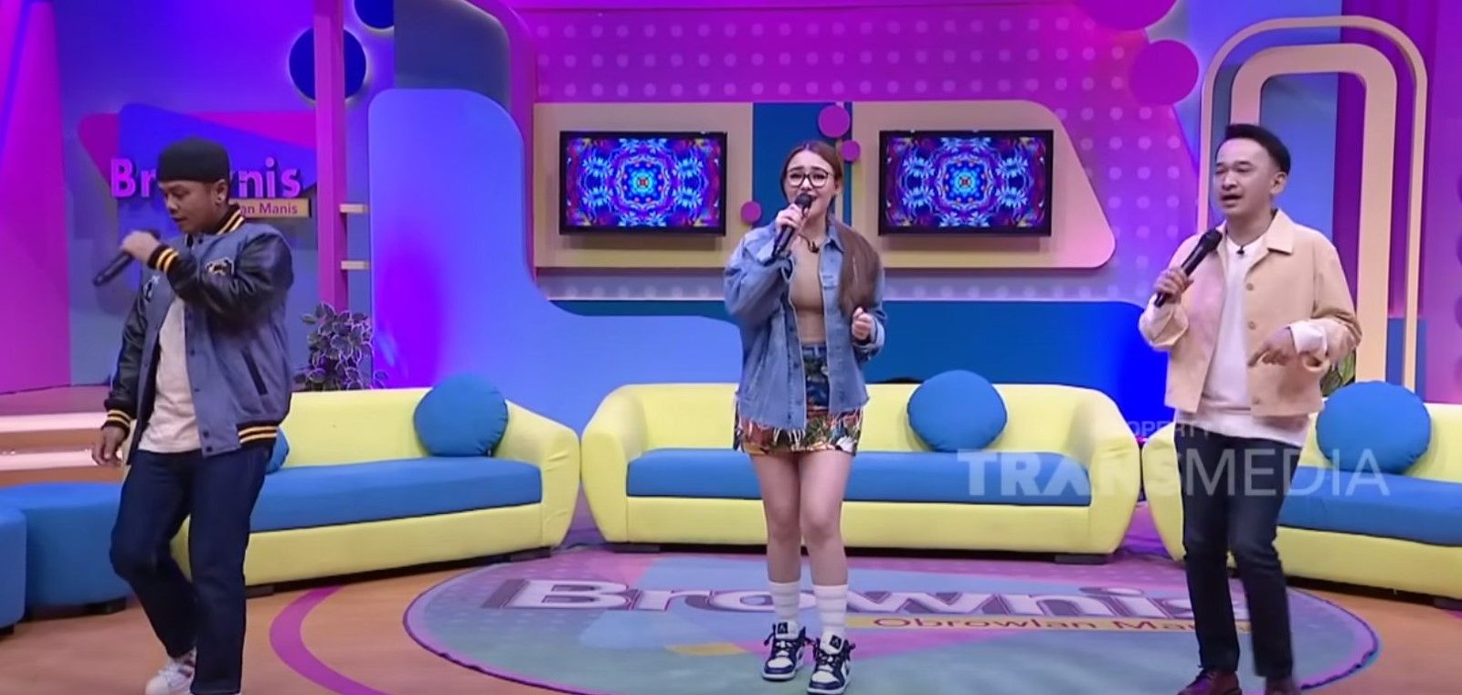 Ini Jadwal Acara Trans TV Pada 21 Februari 2023, Brownis Dan Rumpi Jangan Sampai Ketinggalan 7 Ini Jadwal Acara Trans TV Pada 21 Februari 2023, Brownis Dan Rumpi Jangan Sampai Ketinggalan