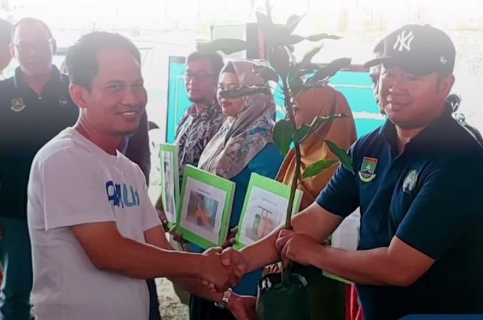 Krakatau Steel Respon Ajakan Pungut Sampah dari Walikota Cilegon di HPSN, Kirimkan 50 Karyawan untuk Lakukan I