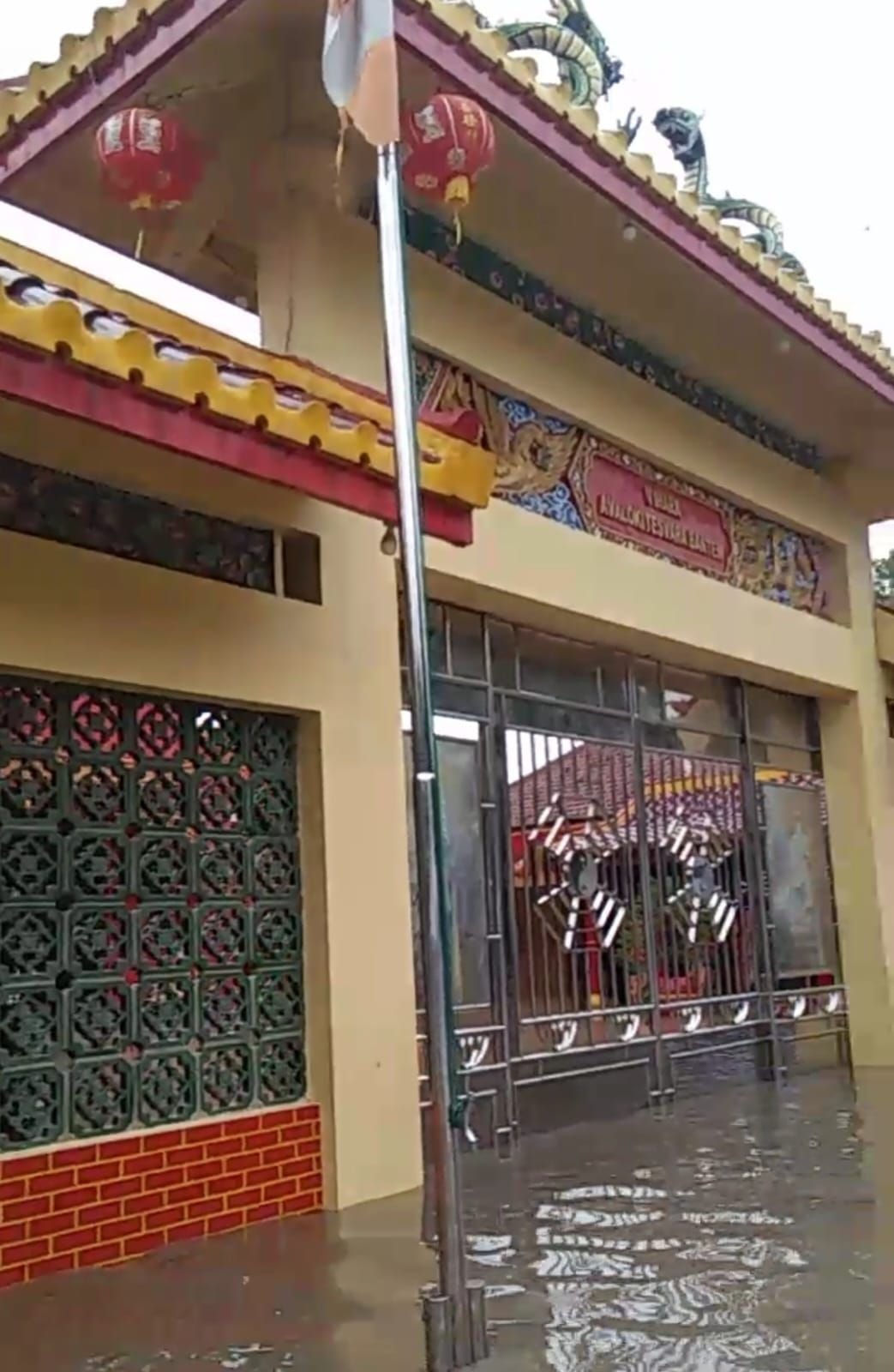 Beredar Video Vihara Avalokitesvara di Banten Kebanjiran Parah, Cek Faktanya