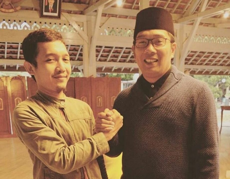 FA IMIKI Minta Ridwan Kamil Tak Anti Kritik 2 FA IMIKI Minta Ridwan Kamil Tak Anti Kritik