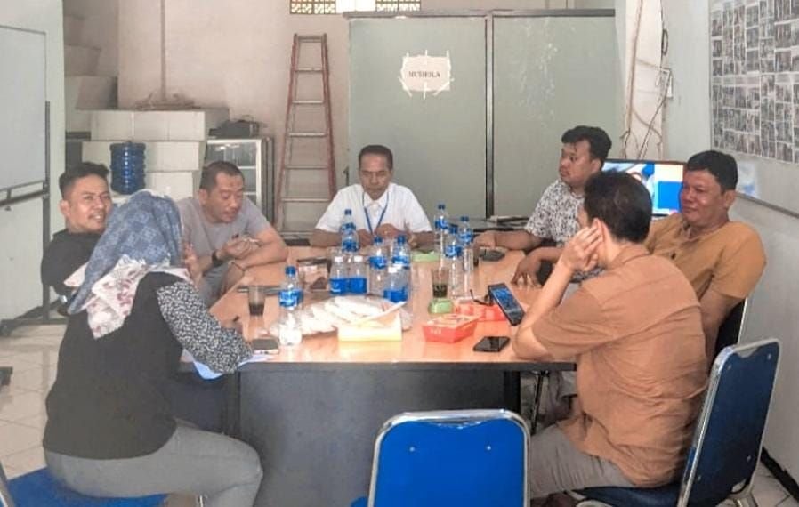 Badan Koordinasi Pengusaha Gunung Sugih Dukung Caleg Nasdem Rifki Jadi Dewan Cilegon, Ini Alasannya 2 Badan Koordinasi Pengusaha Gunung Sugih Dukung Caleg Nasdem Rifki Jadi Dewan Cilegon, Ini Alasannya