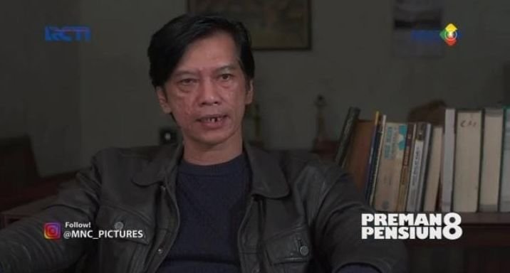 Sinopsis Preman Pensiun 8 Episode 1, Trik Lirik Baru Bang Edi Kuasai Pasar, Parkiran, Terminal dan Jalanan 1 Preman Pensiun 8 Episode Pembuka: Drama Percintaan Roy dan Safira Berlanjut, Bang Edi Semakin Beringas