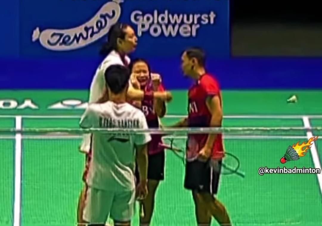 Kekasih Syabda Perkasa, Pitha Haningtyas Menangis di Lapangan pada Swiss Open 2023 2 Kekasih Syabda Perkasa, Pitha Haningtyas Menangis di Lapangan pada Swiss Open 2023