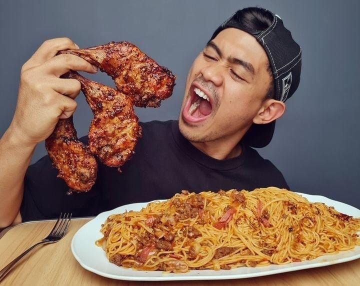 Nonton Mukbang Ketika Puasa Apakah Diperbolehkan? Simak Penjelasan Selengkapnya