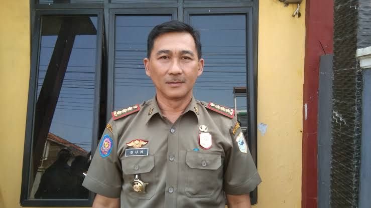 Nekat Buka Siang Hari, Rumah Makan di Pandeglang Bakal Disegel 8 Nekat Buka Siang Hari, Rumah Makan di Pandeglang Bakal Disegel