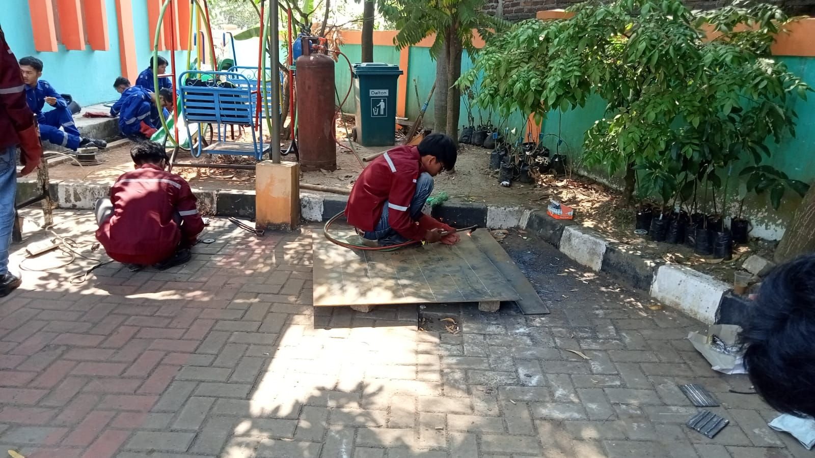 Kelurahan Citangkil Sukses Gelar Pelatihan Las, Diproyeksikan Jadi Agenda Rutin 2 Kelurahan Citangkil Sukses Gelar Pelatihan Las, Diproyeksikan Jadi Agenda Rutin