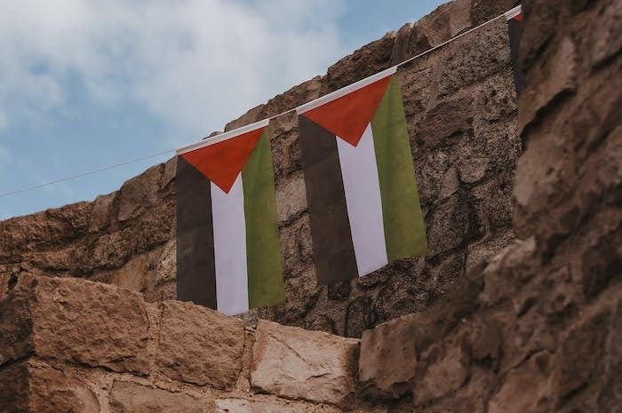 Krisis Air Bersih di Gaza, Wanita Palestina Terpaksa Minum Pil Penunda Menstruasi
