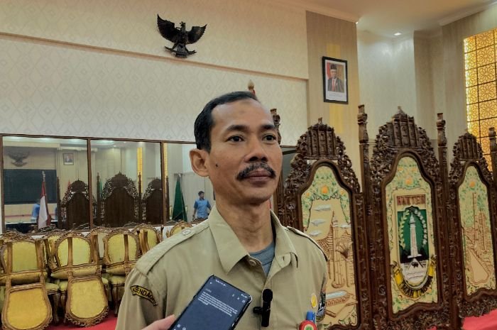 Musim Hujan Tiba, Ribuan Desa dan Kelurahan di Banten Terancam Banjir dan Longsor Akibat Penambangan Liar 1 Musim Hujan Tiba, Ribuan Desa dan Kelurahan di Banten Terancam Banjir dan Longsor Akibat Penambangan Liar