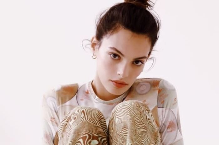 Gantikan Bella Hadid Jadi BA DIOR, Simak Profil May Tager Lengkap dengan Instagram Sang Model Israel