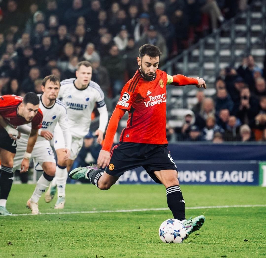 KALAH LAGI! Manchester United Dipermalukan dengan FC Copenhagen di Matchday ke-4 Liga Champions 10 KALAH LAGI! Manchester United Dipermalukan dengan FC Copenhagen di Matchday ke-4 Liga Champions