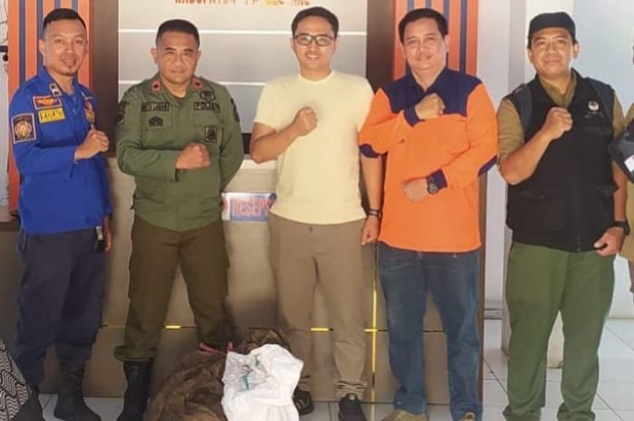 Ular King Kobra Pemangsa Ternak Warga Pandeglang Kembali Dilepasliarkan 5 Ular King Kobra Pemangsa Ternak Warga Pandeglang Kembali Dilepasliarkan