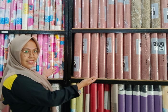 Percantik Interior Rumah, Rensa Wallpaper Punya 80 Variasi Motif Menarik yang Ubah Dinding Biar Gak Gitu-gitu Saja