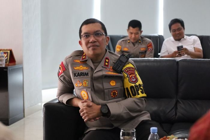 Temui Pimpinan Radar Banten Grup, Kapolda Banten Irjen Abdul Karim Ingin di-Roasting 3 Temui Pimpinan Radar Banten Grup, Kapolda Banten Irjen Abdul Karim Ingin di-Roasting