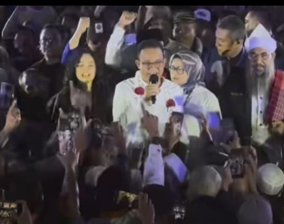 Anies Baswedan Boyong Istri Beserta Putrinya Kampanye di NTB 6 Anies Baswedan Boyong Istri Beserta Putrinya Kampanye di NTB