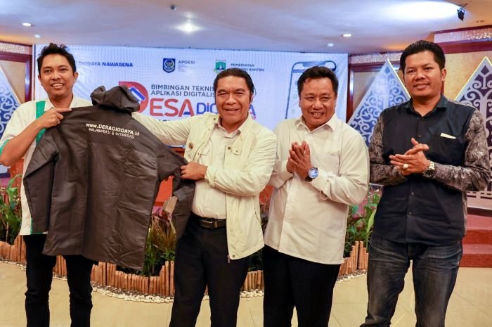 Pemprov Banten Guyur Bantuan Dana Desa Rp107 Miliar, Masing-masing Kebagian Rp100 Juta 1 Pemprov Banten Guyur Bantuan Dana Desa Rp107 Miliar, Masing-masing Kebagian Rp100 Juta