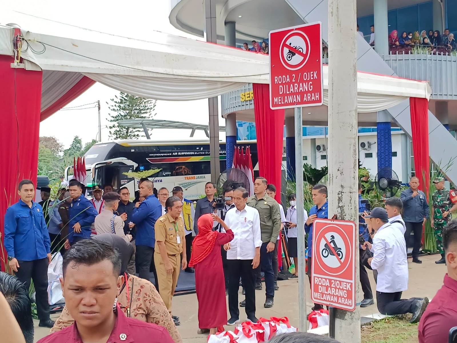 Cegah Kemacetan, Presiden Jokowi Minta Warga Kota Serang Tinggalkan Transportasi Pribadi