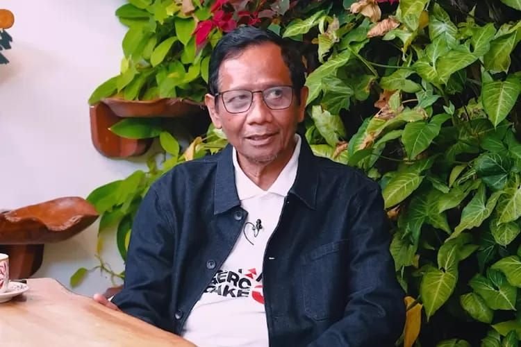 Diprotes TKN Prabowo Gibran Soal Posko Pengaduan Pemilu Kemenkopolhukam, Mahfud MD Bilang Itu Bodoh