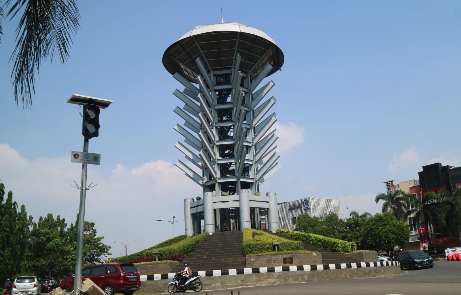 Ciwi-ciwi Merapat! Apakah Jodohmu Ada di Kecamatan Ini? Intip Penduduk Laki-laki Terbanyak di Kota Cilegon 9 Ciwi-ciwi Merapat! Apakah Jodohmu Ada di Kecamatan Ini? Intip Penduduk Laki-laki Terbanyak di Kota Cilegon