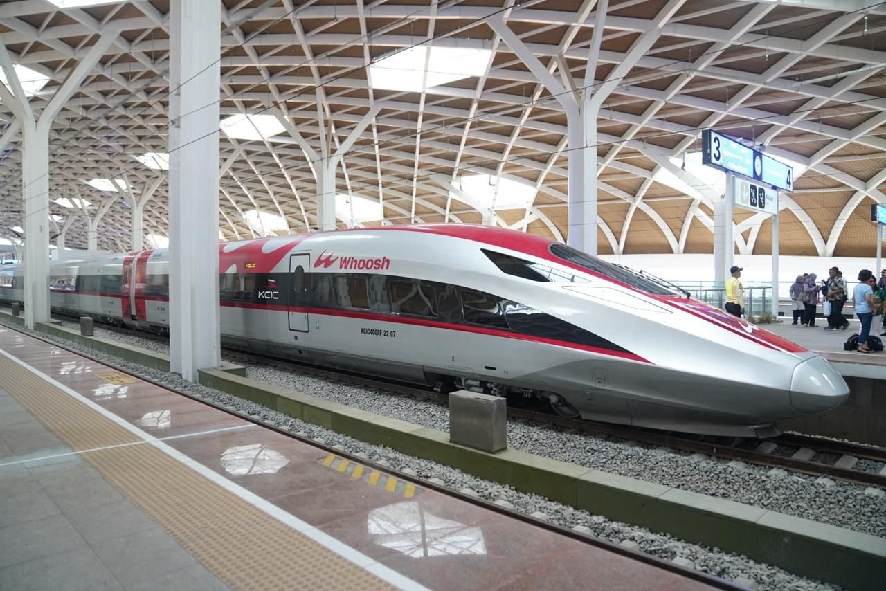 Masa Libur Sekolah, Kereta Cepat Whoosh Layani 24 Ribu Penumpang Per Hari