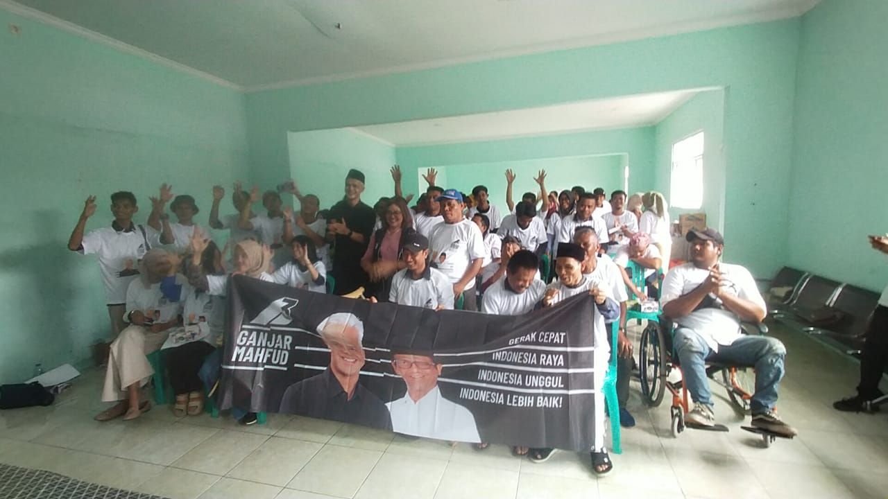 Luar Biasa... Warga Disabilitas Serang Deklarasi Dukung Ganjar-Mahfud 1 Luar Biasa... Warga Disabilitas Serang Deklarasi Dukung Ganjar-Mahfud