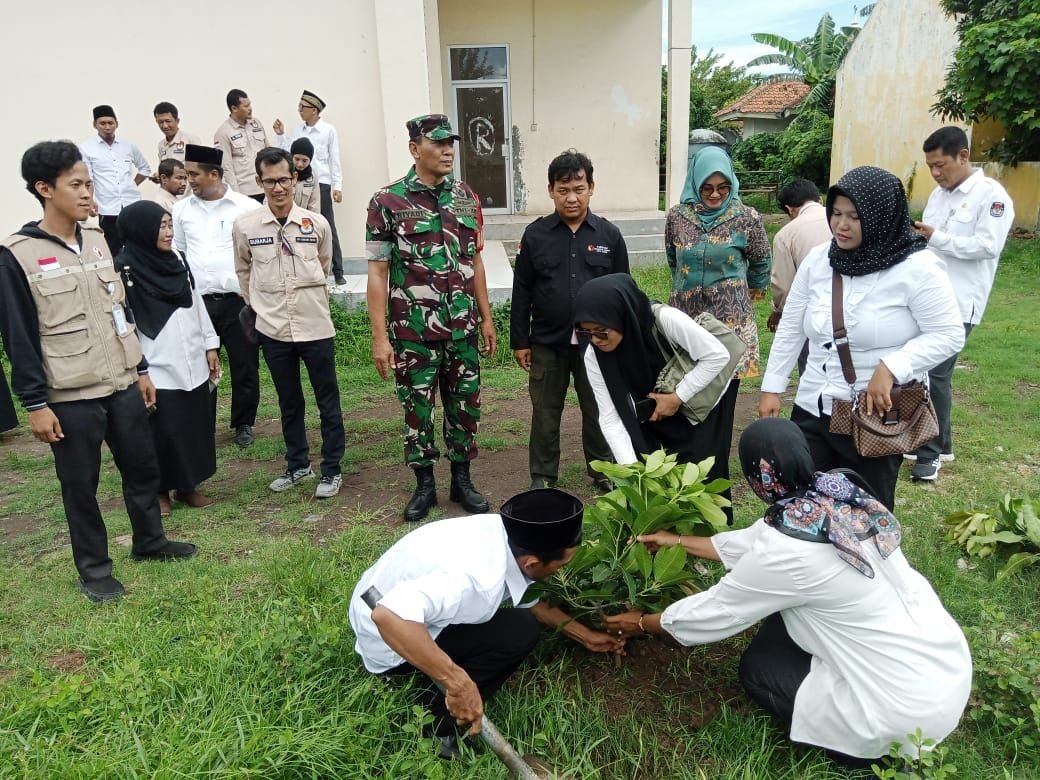 Seleksi Melalui Sipol dan Tanggapan Masyarakat, KPU Kota Cilegon Siap Tindak Tegas Anggota KPPS yang Jadi Timses 8 Seleksi Melalui Sipol dan Tanggapan Masyarakat, KPU Kota Cilegon Siap Tindak Tegas Anggota KPPS yang Jadi Timses
