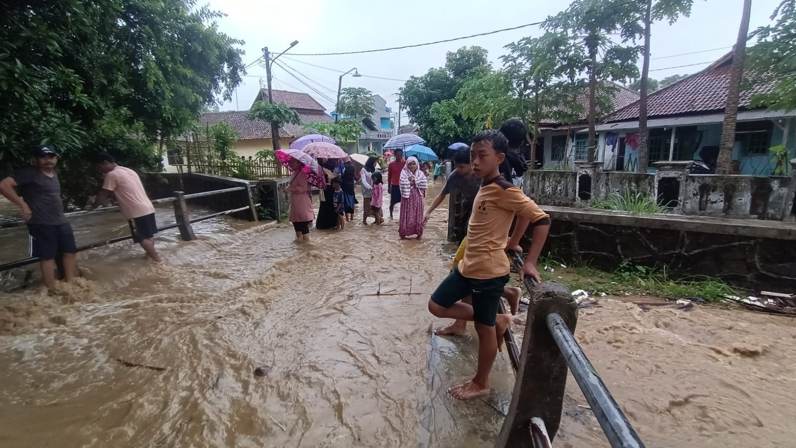633 Rumah Dari 3 Kecamatan di Kota Cilegon Terendam Banjir, Wilayah Ini Paling Parah 6 633 Rumah Dari 3 Kecamatan di Kota Cilegon Terendam Banjir, Wilayah Ini Paling Parah