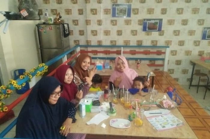 Di Kota Cilegon Nih, Dapur Putri Jajakan Menu Makan Hemat tapi Pasti Bergoyang Lezat
