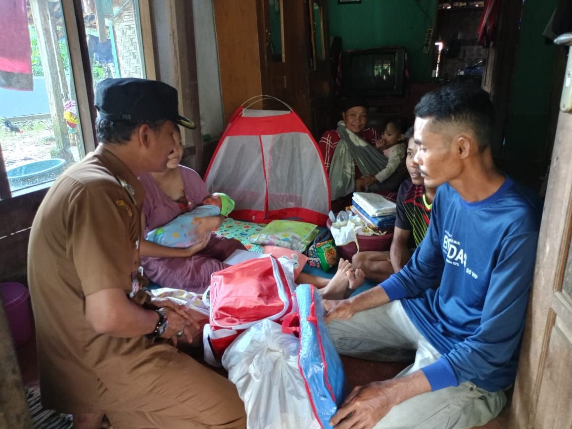 Sempat Viral, Begini Konidisi Ibu Hamil dan Anak yang Dilahirkan Usai Ditandu ke Puskesmas Angsana Pandeglang