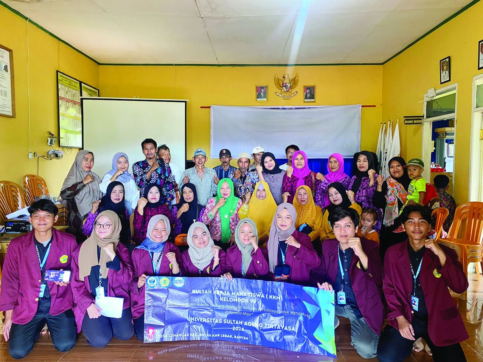 Kelompok 99 KKM Untirta Ajak Warga Bayah Berikan Hak Suara saat Pemilu 2024 1 Kelompok 99 KKM Untirta Ajak Warga Bayah Berikan Hak Suara saat Pemilu 2024